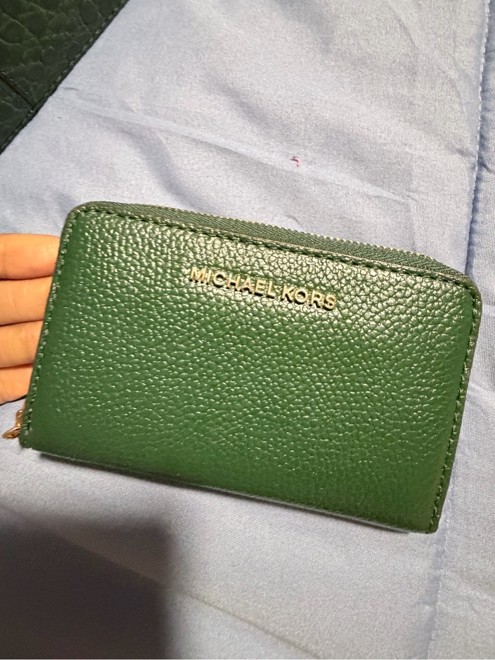 New Michael Kors Green wallet Card with Gold Logo